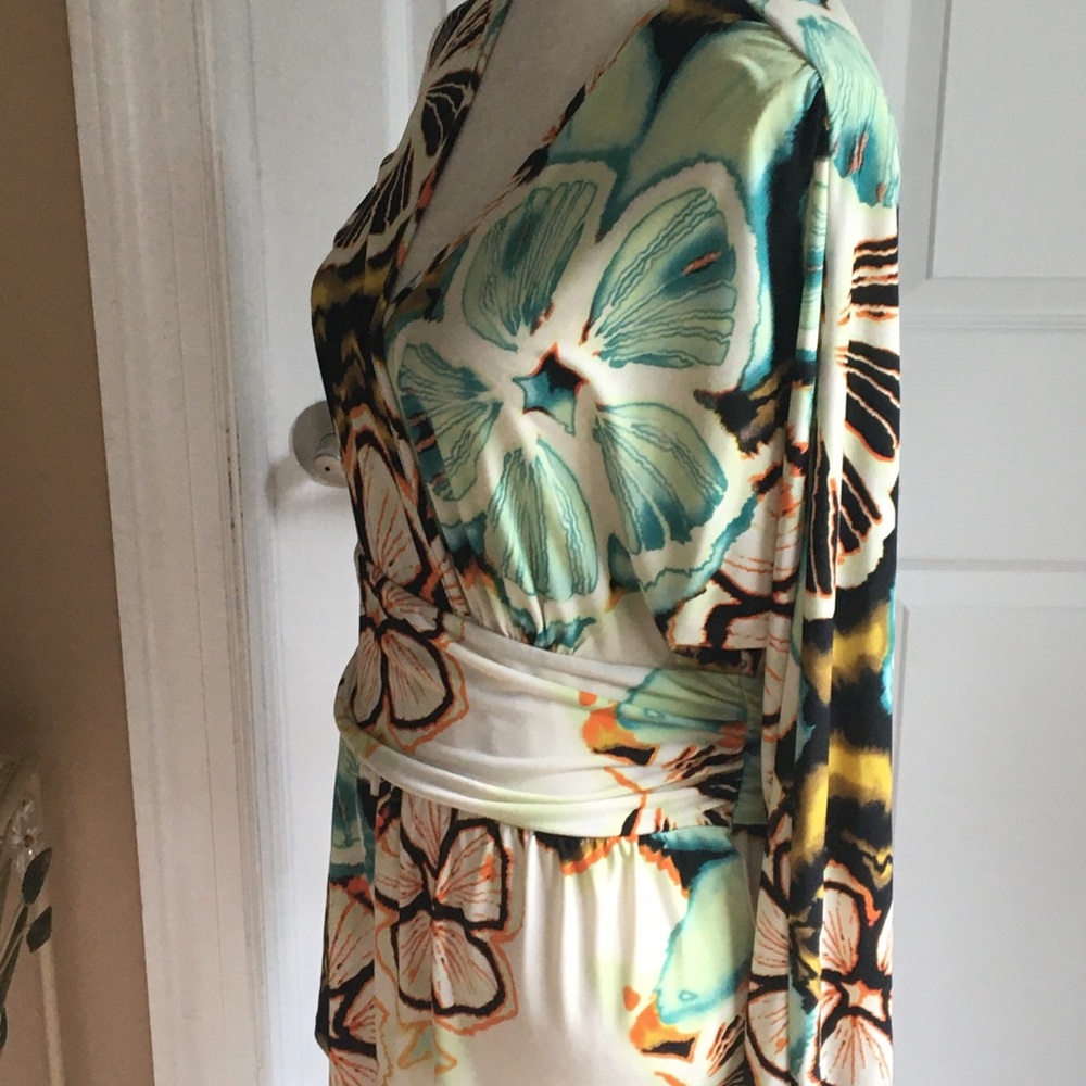 Contemporary stylish print tunic top by Lily size L